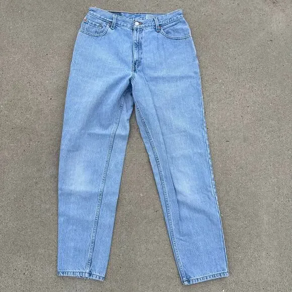 Vintage 90s Levi's 550 Relaxed Fit Tapered Leg Light Blue Jeans Size 12 Reg M
